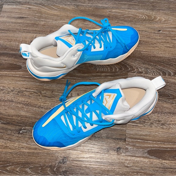 Nike Blue and Yellow Athletic Shoes - Picture 2 of 7